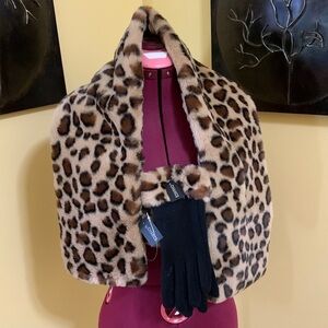 Cheetah Print Faux fur scarf and cuff gloves NWT